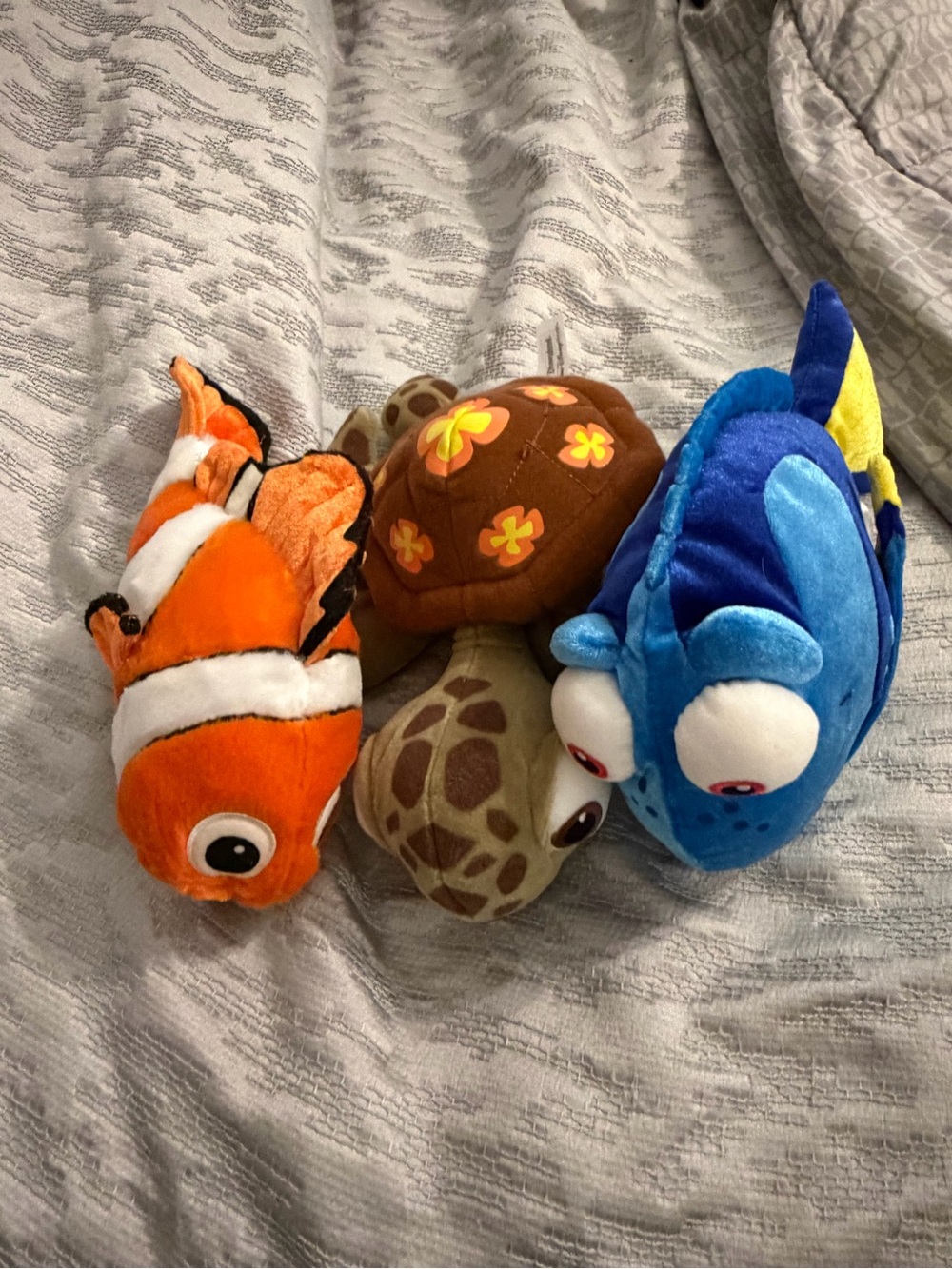Disney Parks Finding Nemo plush Nemo, Dory and Crush